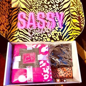 Sassy Jones Bundle NIB items sold separately too❤️